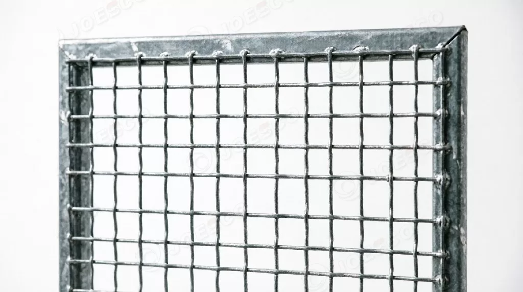 Heavy-Duty Welded Mesh Security Fencing
